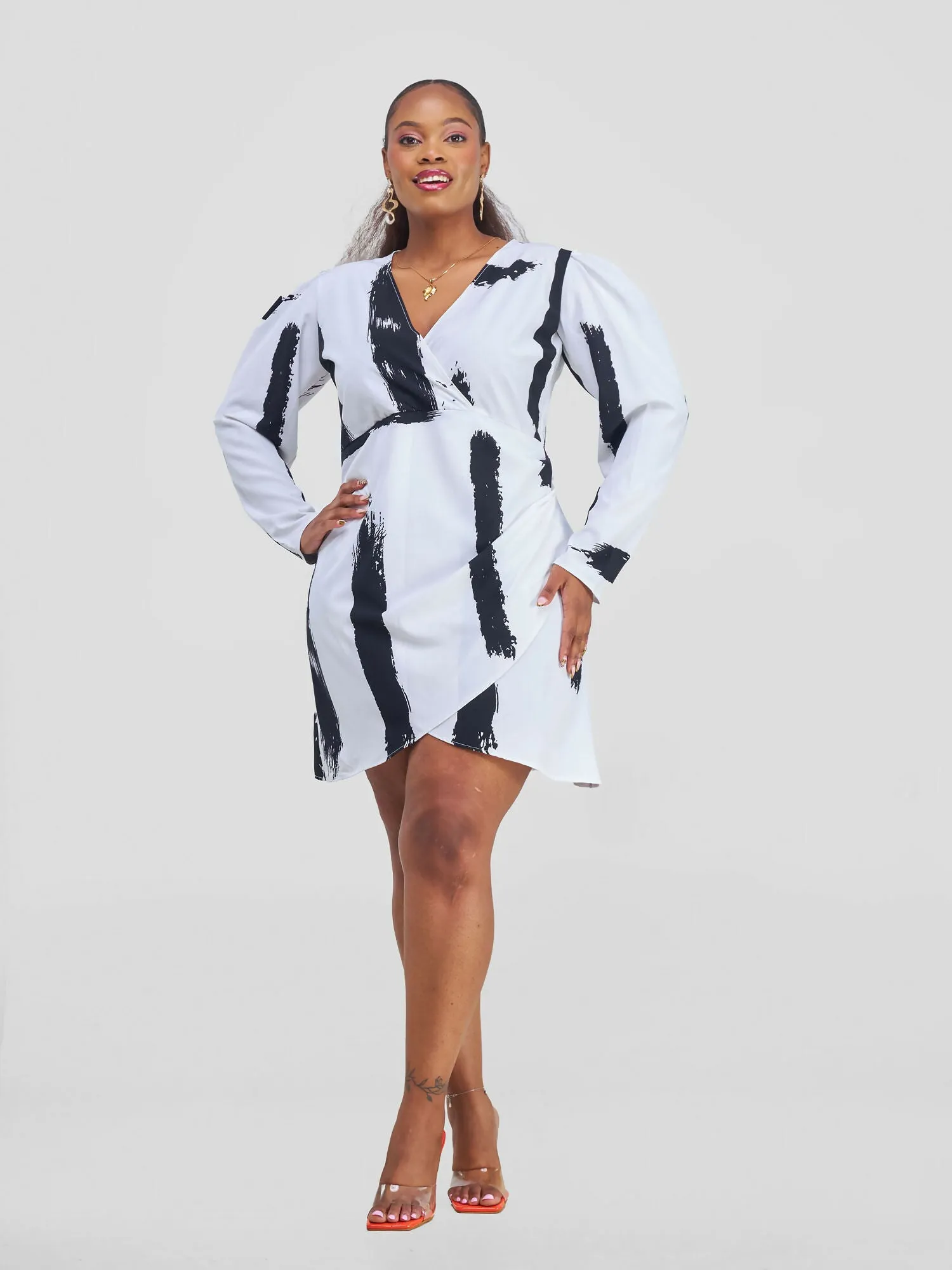 Olina Wrap Dress - Black / White Print